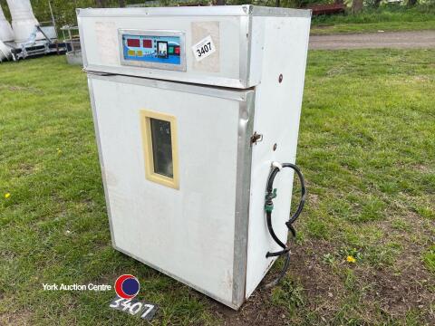 Large incubator
