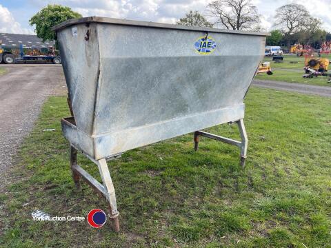 6ft ad lib cattle feed hopper