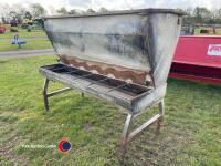 6ft ad lib cattle feed hopper - 2