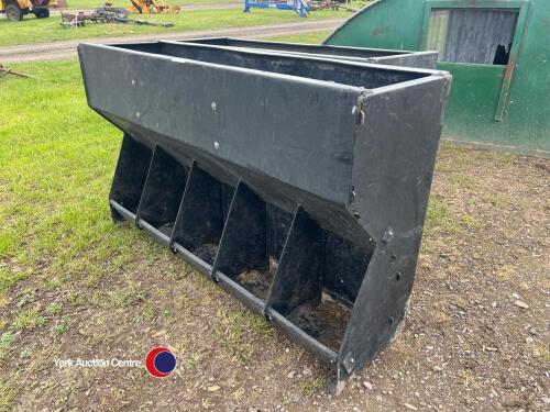 2 x 5 space pig feeders