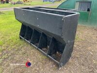 2 x 5 space pig feeders