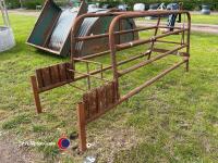 Pig farrow crate