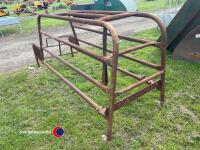 Pig farrow crate - 4