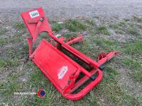 O`Neill head yoke for attaching to gate for sheep/ calves - 2