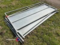 4 x sheeted hurdles c/w pins - 2