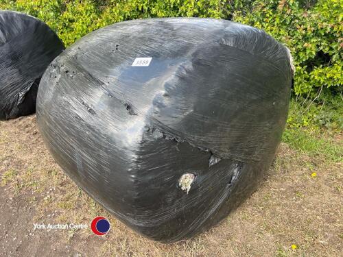 Horse menage/arena surface, baled carpet fibre, top quality