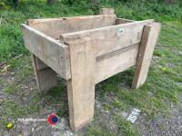 Strong wooden cow trough, 4ft x 3ft, gc - 2
