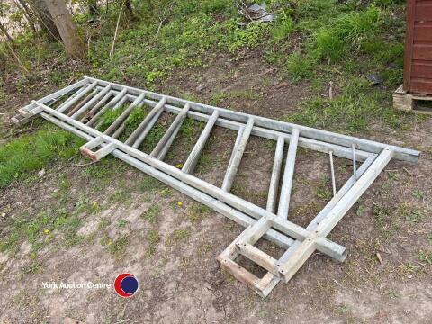 2 x 15ft cattle barriers