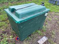 Plastic tank with lid, 2ft x 17in - 2
