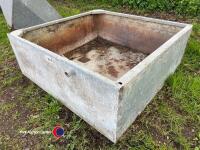 Galvanised tank, 126cm x 125cm - 3