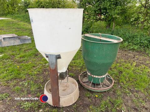 2 x feed hoppers for weaners/lambs