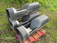 4 x Pig feeders - 2