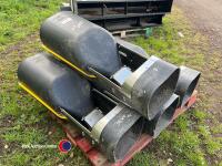 4 x Pig feeders - 3