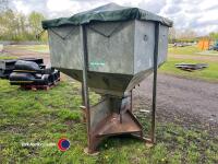 Peter Allen feeder - 4