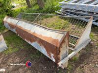 15ft Hayrack and trough - 2