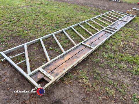 20ft heavy duty cattle feed barrier, to suit 20ft bay