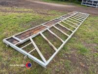 20ft heavy duty cattle feed barrier, to suit 20ft bay - 3