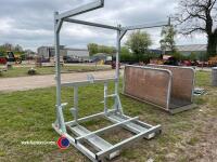 Stock gate carrier - 2
