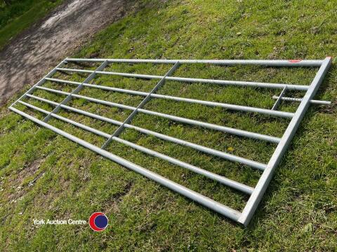 Ritchie 12ft, 7 bar metal gate, unused