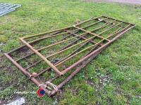 Pair of 9ft gates
