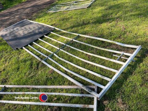Ritchie 16ft gate with stock board