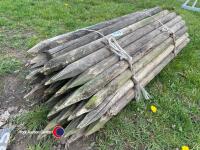 50 x fencing stakes