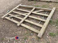 5ft 6in wooden gate - 4