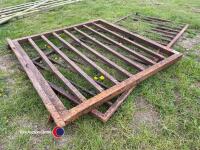 2 Metal gate
