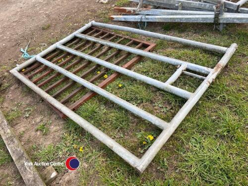 2 x metal gates - 5.5ft x 4ft and 3.5ft x 3.5ft