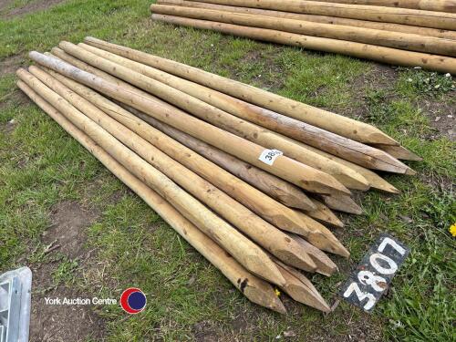 20 x 6ft fencing stakes, new