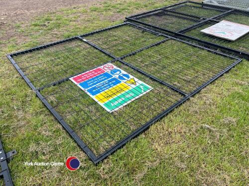 Mesh gate, 2.4m x 2.4m