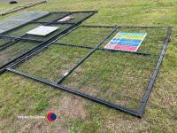 Mesh gate, 2.4m x 2.4m - 2