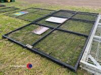 Pair of mesh gates, 2.40 x 4.00 x 8m wide - 2