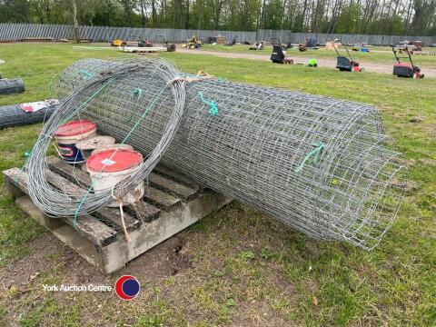 Pallet of fencing materials