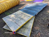 Blue & yellow foldable A-frame, needs attention - 3