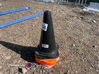 10 x plastic training cones - 2