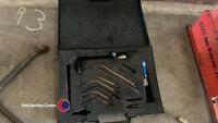Oxy-acetylene and cutting tips in case