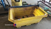 Builders mortar tub