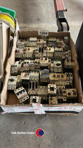 3ph electric trip switches