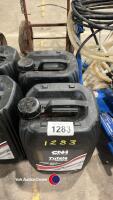 2 x sealed hydraulic oil