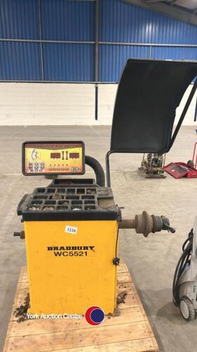 Bradbury wheel balancer