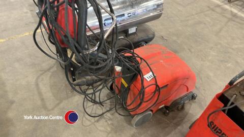 Hakomatic E350 floor scrubber