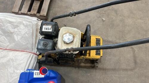 Bomar wacker plate