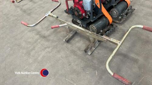 Kerb lifter