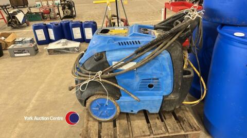 Cold water pressure washer