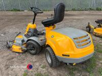 Stiga Park Residence 4x4 ride on mower with 100cm cutting deck, electric cutting deck height - 3