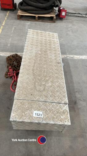 Aluminium tool box