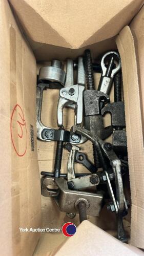 Various hub / bearing pullers and extractors
