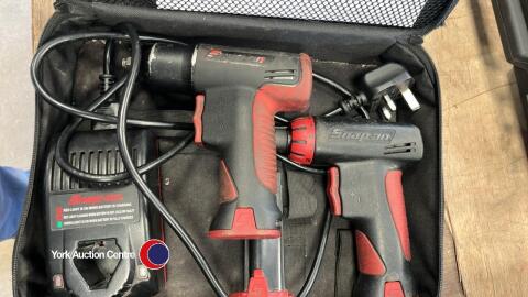 Snap-On cordless impact wrench and screwdriver set with x3 batteries, charger, case and manual GWO