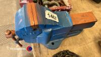Large vice